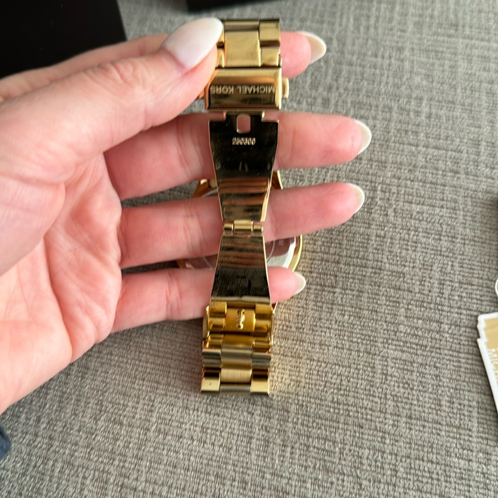 Michael Kors Slim Runway Gold and Pink Watch - 42mm - Used - Picture 8 of 15
